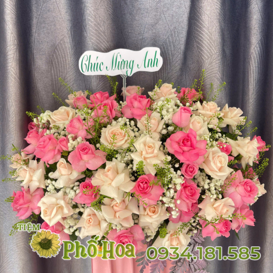 Giỏ hồng sen mix nhiều loại hoa