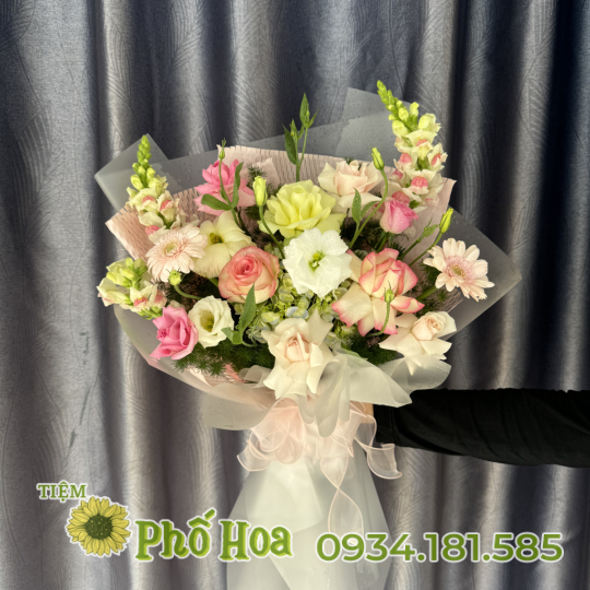Bó hồng xanh mix tú cầu - sói